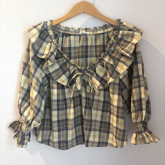 Day + Moon Tops - EUC Western Coastal Cowgirl Ruffle Top Women's Size S